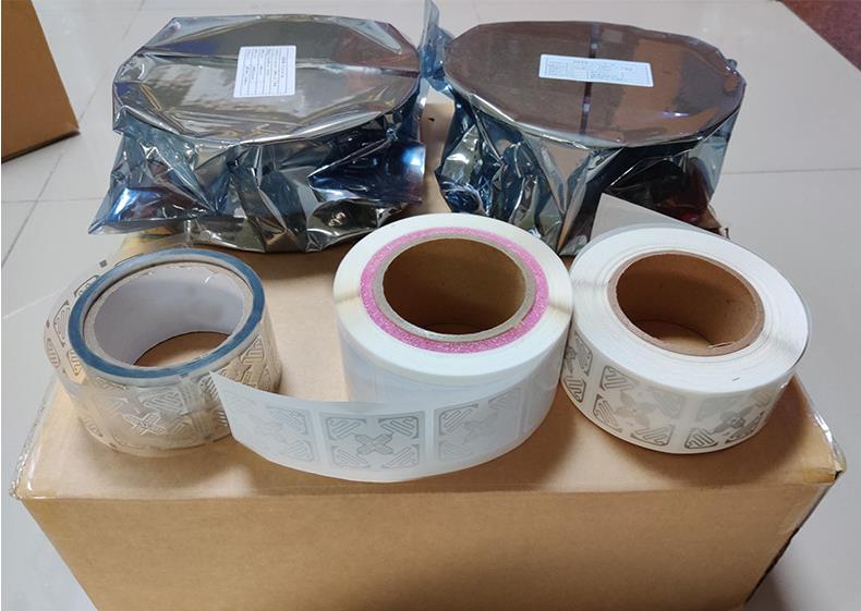 UHF超高頻遠(yuǎn)距離讀取RFID電子標(biāo)簽物流倉儲資產(chǎn)管理NFC標(biāo)簽3